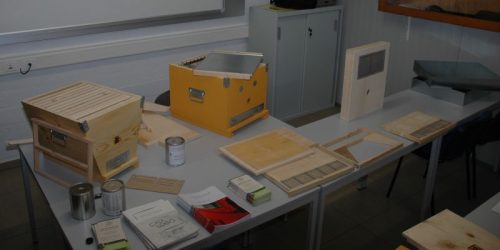 2025 - Corso Pratico "Manutenzione delle arnie"